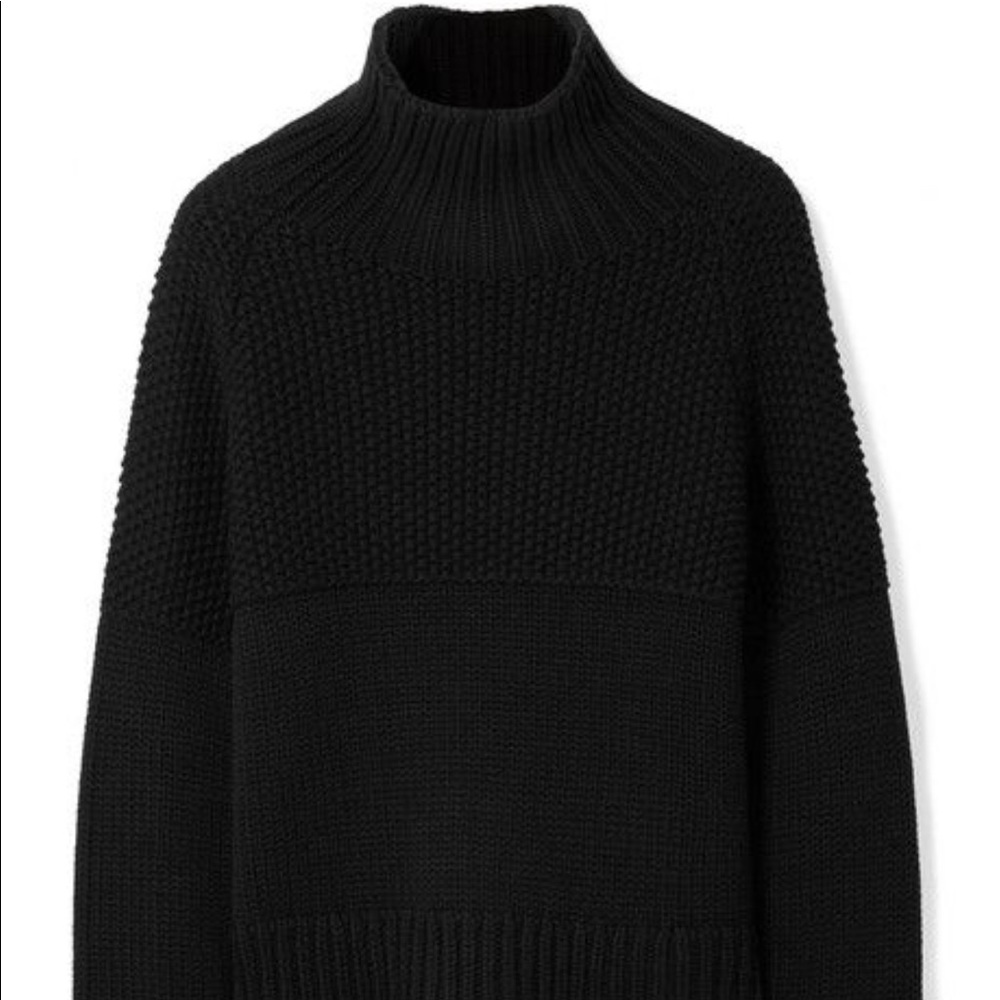 BURBERRY CASHMERE SWEATER